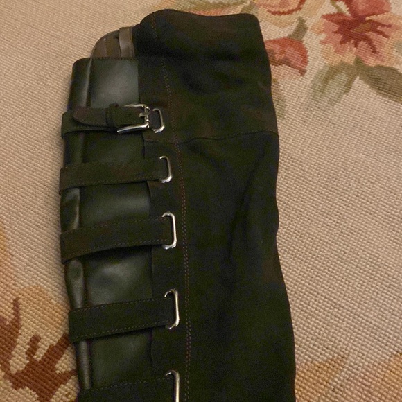 Knee high boots - Picture 2 of 8